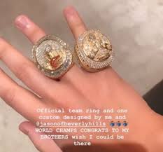 The los angeles lakers championship ring consists of 804 stones or 15.50 carats of white and yellow diamonds. Drake Raptors Championship Ring Nba Fans In Meltdown As Rapper Shows Off Bling Other Sport Express Co Uk