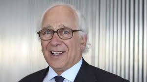 Banking dynasty descendant Evelyn De Rothschild passes…