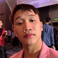 Mark Yepez's Instagram, Twitter & Facebook