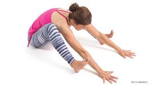 4 Steps To Master Tortoise Pose Kurmasana Yogapedia Cool Yoga Poses Poses Baby Yoga