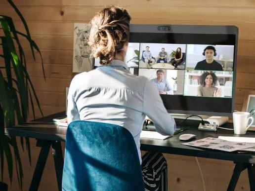 Create a home office powered by Zoom | Zoom
