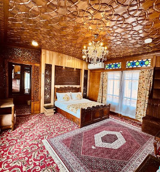 Khatamband Ceiling