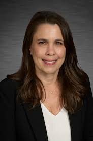 Please join us in welcoming Lisa Bond to The Craig Hartranft Team! 🏡 Lisa  is a licensed realtor and long-term resident of Lancaster County who offers  an in-depth understanding of its neighborhoods