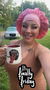 Time to get this Friday ova with…so everyone can enjoy the weekend! #letsgo  #fridayvibes #itsatamyrathing #goodmorning