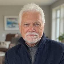 I am 61 years old and from Canada. I am a widow. I am ready to travel to  any country. ❤️ 😍