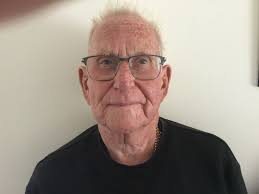 Does anybody know or heard off Ernest (Ernie) Cockburn. He was an engineer  in V block and left in 1979. Done 40 years service then went to Milbrook.  He sadly passed away. 😔🥊