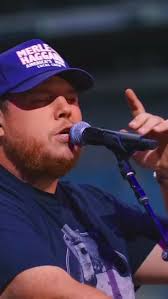 Luke Combs