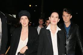 0 ответов 2 ретвитов 0 отметок «нравится». Tallulah Willis Celebrates Three Years Sober