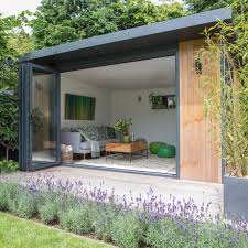 garden makeover with outdoor kitchen
