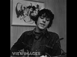 Donovan - Catch the wind - YouTube