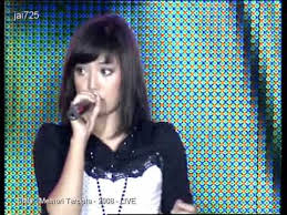 Kamu juga bisa download secara legal di itunes untuk mendukung artis agar terus berkarya. Shila Memori Tercipta 2008 Live Youtube