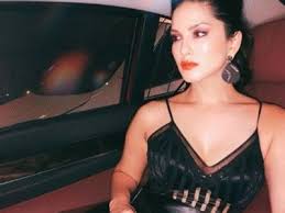 Последние твиты от mia k. Delhi Restaurant Serves Sunny Leone Chaap Mia Khalifa Chaap And More Details Inside