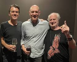 Michael solomon gudinski, am is an australian entrepreneur and businessman currently based in melbourne who is a leading figure in the australian music industry. Gw3r4uuqzity1m
