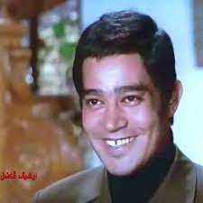 ولد محرم فؤاد فى أسرة صعيدية ترجع أصولها إلى محافظة سوهاج وأبيه يعمل مهندس بالسكة الحديدية فى بولاق وكان له ٩ من الأشقاء منهم ٥ من البنين و ٤ من البنات وهو أصغر اخ لهم وبعد فترة من الوقت إنتقل محرم هو وعائلته إلى حى شبرا وإلتحق بمدرسة السبتية للتعلم الإبتدائى وكان موهوب منذ الصغر ومميز بصوته الجميل حيث كان عمره فى هذا الوقت لم يتعدى الأربع سنوات وتم إكتشاف صوته فى السابعة من عمره وغنى فى الأناشيد المدرسية وأصبح مغنى فى الأفراح والموالد ولكنه لم يتكفى بذلك فقد قام بتحسين موهبته وإلتحق بمعهد شفيق وكان المعهد الأول للموسيقى العربية فى هذا الوقت وتلقى فيه دراسة العزف على العود وكان موهوب جدآ فى ذلك لأن ألحانه تدخل القلب وبعد تخرجه من المعهد بحث عن عمل حتى وجده فعمل بالملاهى لفترة من الوقت ثم إلتحق بالعمل فى الإذاعة وقام بغناء الكثير من الأغانى فيها وقدم أغنية فى البرنامج الشهير ساعة لقلبك حتى تم إعتماده مطرب فى الإذاعة وكانت بداية تغير حياته فى المشوار الفنى عندما بلغ ٢٠ عام و تم إكتشافه من خلال المخرج الكبير هنرى بركات وأعطى له فرصة من ذهب وهى بطولة فيلم حسن ونعيمة وشاركته فى البطولة ا. Stream Ù…Ø­Ø±Ù… ÙØ¤Ø§Ø¯ ÙŠØ§ØºØ²Ø§Ù„ Ø¥Ø³ÙƒÙ†Ø¯Ø±Ø§Ù†ÙŠ Ø¥Ø³ØªÙˆØ¯ÙŠÙˆ ÙƒÙ„Ù…Ø§Øª Ù…Ø±Ø³ÙŠ Ø¬Ù…ÙŠÙ„ Ø¹Ø²ÙŠØ² Ù„Ø­Ù† Ø¨Ù„ÙŠØº Ø­Ù…Ø¯ÙŠ Ø¹Ù„Ø§Ø¡Ø®Ø¶ÙŠØ± By Ala Khudair Listen Online For Free On Soundcloud