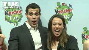 Zum kindertag 2017 brachte aurora ramazzotti (20) dieses mal nicht ihre mutter michelle hunziker (40) mit, sondern ihren freund goffredo cerza. Kindertag 2017 Aurora Ramazzotti Zeigt Heisse Kusse Mit Freund Goffredo Tikonline De