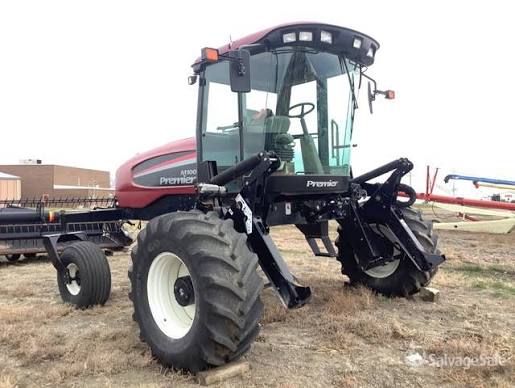 Macdon M100 Tractor