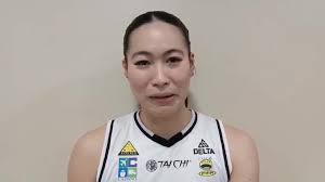 WATCH: Thomasian pole vault star Ernest John “EJ” Obiena reunites with UST  security guard Elmer Vea, who has been stationed in the Fr. Roque Ruaño... 