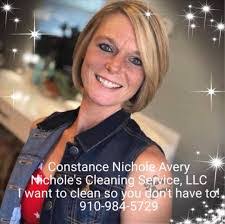 Nichole Avery's Instagram, Twitter & Facebook