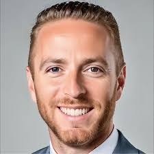 Eli Burrows's Instagram, Twitter & Facebook