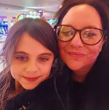 After a bit of help , my sister gifted me this Air fryer (she only used it  once and never got