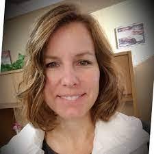 Dinah Haggerty's Instagram, Twitter & Facebook