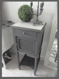 Table De Chevet Patinee Gris Ardoise Plateau En Marbre Mobilier De Salon Relooking Meuble Relooking De Mobilier