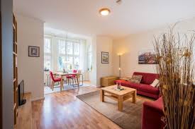 Komfort Fewo In Strandnahe Mit Blick Auf Prachtstr Sellins Villa Li Fewo Wilhelmine In Sellin Ostsee Urlaubmithun Urlaub Mit Hund Ostsee Urlaub Hundestrand