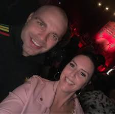 Hi, my window cleaner has stopped coming after nearly 20 years doing a  regular round in my area. I am looking for some to do an inintial clean of  windows and frames