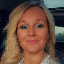 Candice Clifton's Instagram, Twitter & Facebook