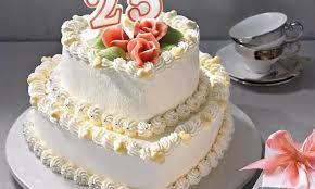 Silberhochzeitstorte Rezept Silberhochzeitstorten Hochzeitstorte Rezept Erdbeertorte