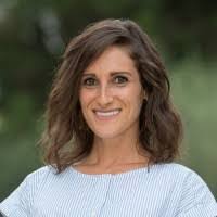 Heidi Hopper's Instagram, Twitter & Facebook