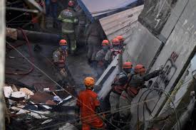 ¿estás buscando las últimas noticias sobre accidente en brasil? Tragedia En Brasil Nena De Tres Anos Murio Asfixiada Tras Un Derrume