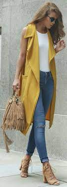 Look Con Un Toque De Amarillo Moda Outfits Ropa