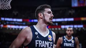 Nando bruno alfred andre de colo (born 23 june 1987) is a french professional basketball player for fenerbahçe of the turkish basketball super league and the euroleague. Nando De Colo Kariyerimde Yeni Bir Mucadeleye Girmek Istiyorum Eurosport