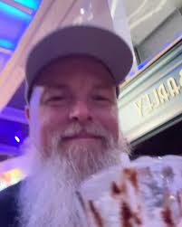 The @officialtrucksgonewild Dysfunctional Family cruise did me “Dirty” 😂