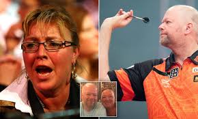 2007 champion van barneveld took the opener only to see an inspired van der voort level the contest. Raymond Van Barneveld S Wife Tells How She Fled Naked From Burglars Who Ransacked Couple S Home Daily Mail Online