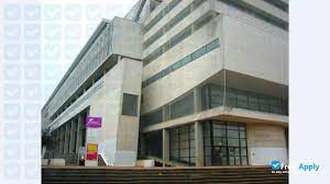 Cergy nằm trên độ cao trung bình là 25 mét trên mực nước biển, có điểm thấp nhất là 21 mét và điểm cao. University Of Cergy Pontoise Free Apply Com