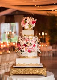 Looking for some unique wedding cake ideas and inspiration? Wedding Cake Icing And Filling Arabia Weddings