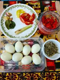 1 bungkus mi telur, rebus hingga matang lalu tiriskan dan tambahkan 1 sendok makan minyak 3. Resepi Telur Rebus Berlada Ikan Bilis Mudah Dan Cepat Disediakan My Resepi