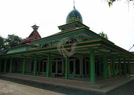 Inilah daftar tempat wisata favorit di mojokerto, jawa timur. Melihat Keberadaan Masjid Berusia Dua Abad Di Mojokerto Faktualnews Co