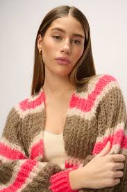 Vera Knit Cardigan Berry Red Mix