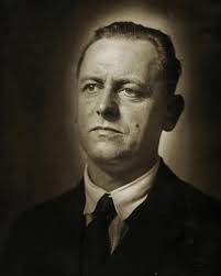 📸Studio portrait of Kurt Schwitters in his thirties. Dreier archive, Yale  University. #KurtSchwitters #Dreierarchive #YaleUniversity #artcommunity