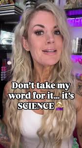 🤯Why the EFFF is no one talking about colored mascara?!? I have to ad...