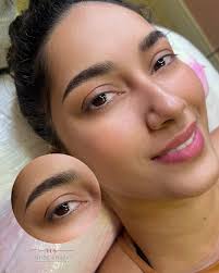 E se suas sobrancelhas pudessem ser realçadas com total leveza e  naturalidade? 💫 Essa é a proposta da nossa técnica de Fios Estratégicos:  fios finos, bem posicionados e com um acabamento que