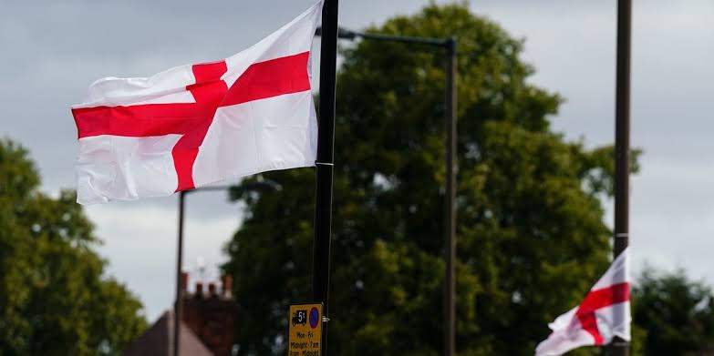 Flag row: Britons face being put in prison for putting up England flags