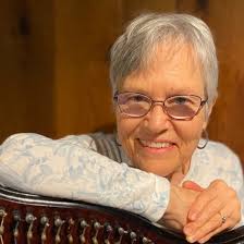 Dia Walker's Instagram, Twitter & Facebook