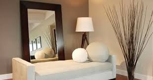 White, cream and beige would give a clean, sculptural look to a room and emphasize the forms and shapes of furniture and drapes. Beige Room With Brown Accent Wall Google Search Accent Walls In Living Room Living Room Paint Taupe Walls