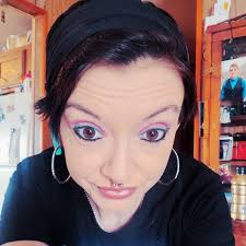 Kelli Mae (@pasty.white.girl.yo) • Instagram photos and videos