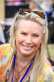 Irene Blount's Instagram, Twitter & Facebook