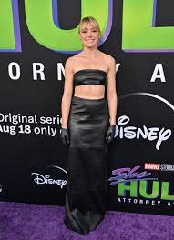 Tatiana Maslany's Abs Are Total Fire In 'She-Hulk' Premiere Pics